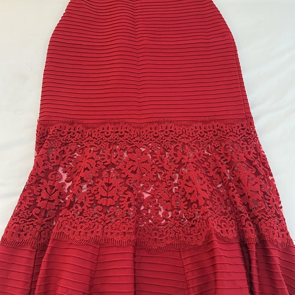 NWOT RARE Tadashi Shoji Red Ribbed Pintuck Jersey Boatneck Gown Size XS - Picture 8 of 14